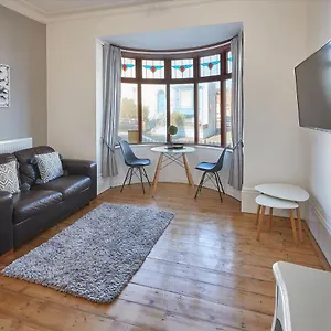 https://flat-2-khyber-lodge-apartment-whitby.yorkshirehotels.net